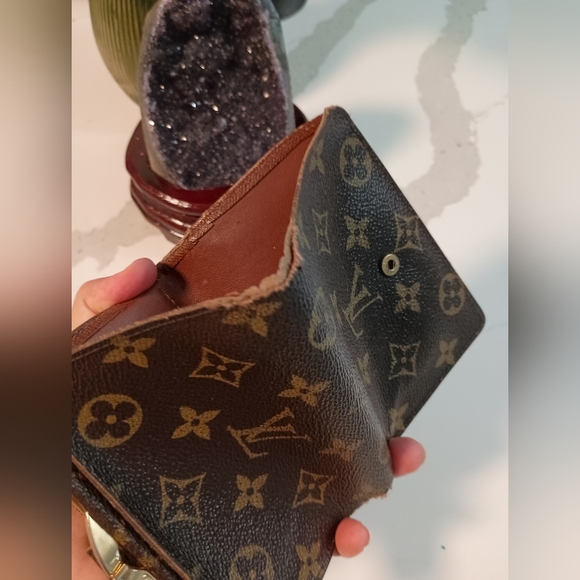 Authentic LOUIS VUITTON Vintage French Kisslock Wallet | Monogram - Picture 10 of 13